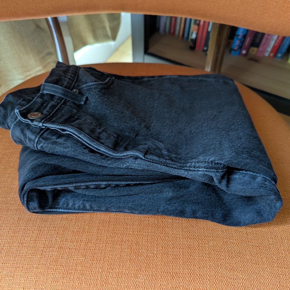 Levi's Black Wedgie Crop Jeans